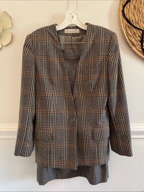 Gloria Vanderbilt Brown and Gray Plaid Blazer